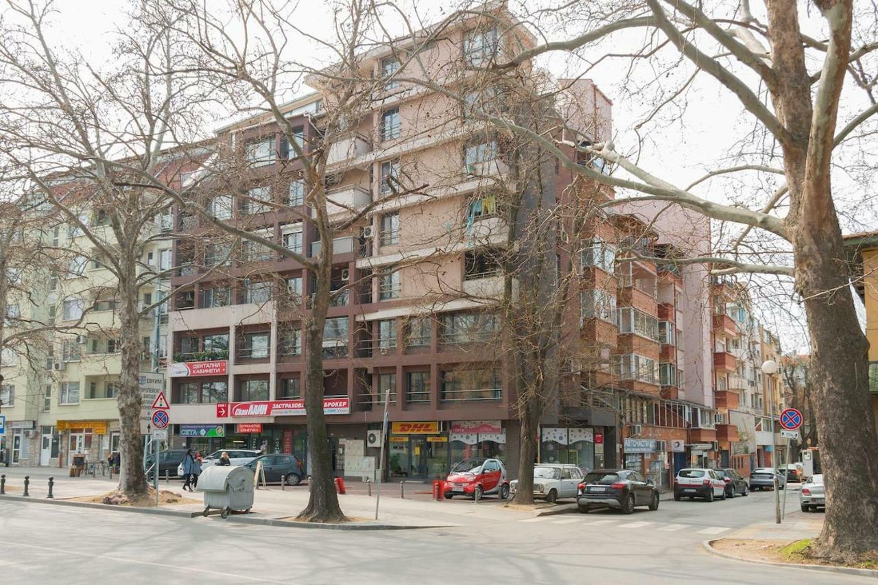 Glorious - 2-Bedroom Apartment Near Youth Hill By Flat Mаnager Plovdiv Extérieur photo