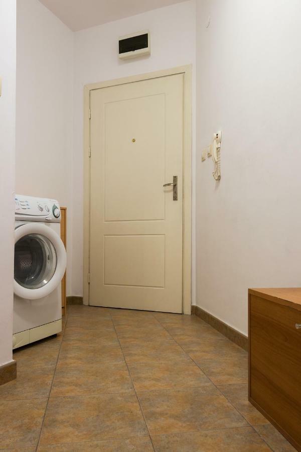 Glorious - 2-Bedroom Apartment Near Youth Hill By Flat Mаnager Plovdiv Extérieur photo